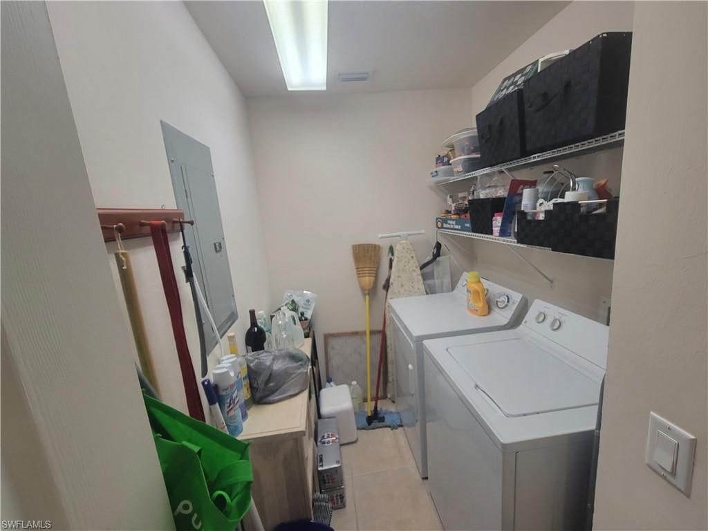 ISLES OF PORTO VISTA - Residential