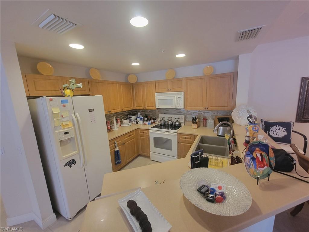 ISLES OF PORTO VISTA - Residential