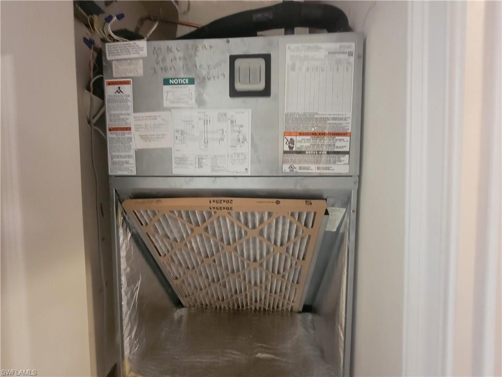 ISLES OF PORTO VISTA - Residential