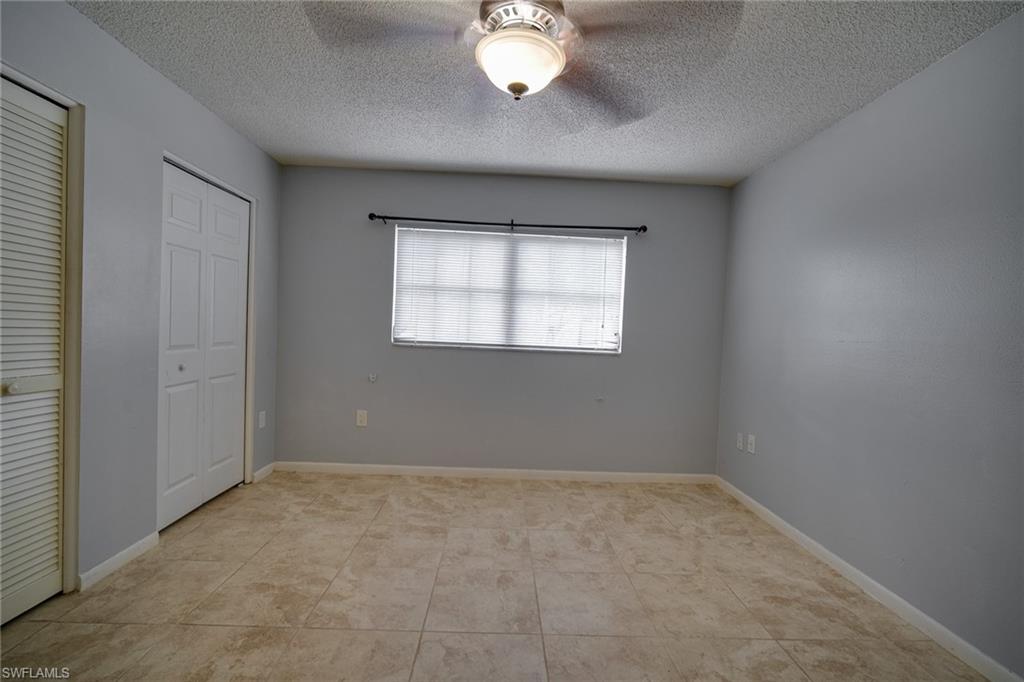 WINDSOR WEST - Residential