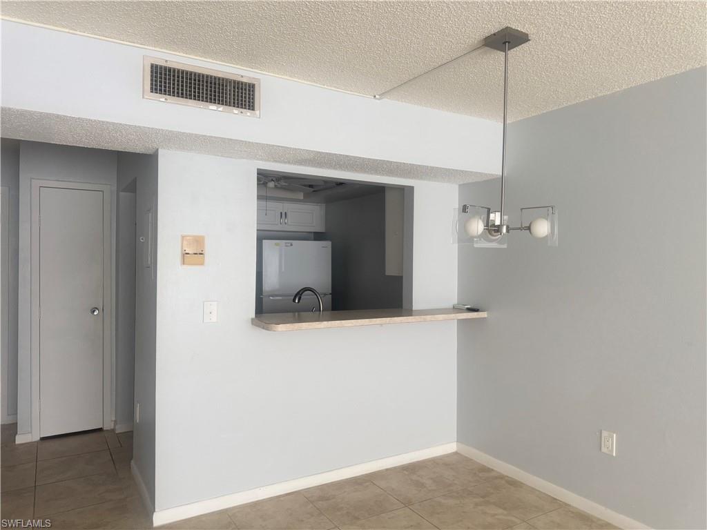 WINDSOR WEST - Residential