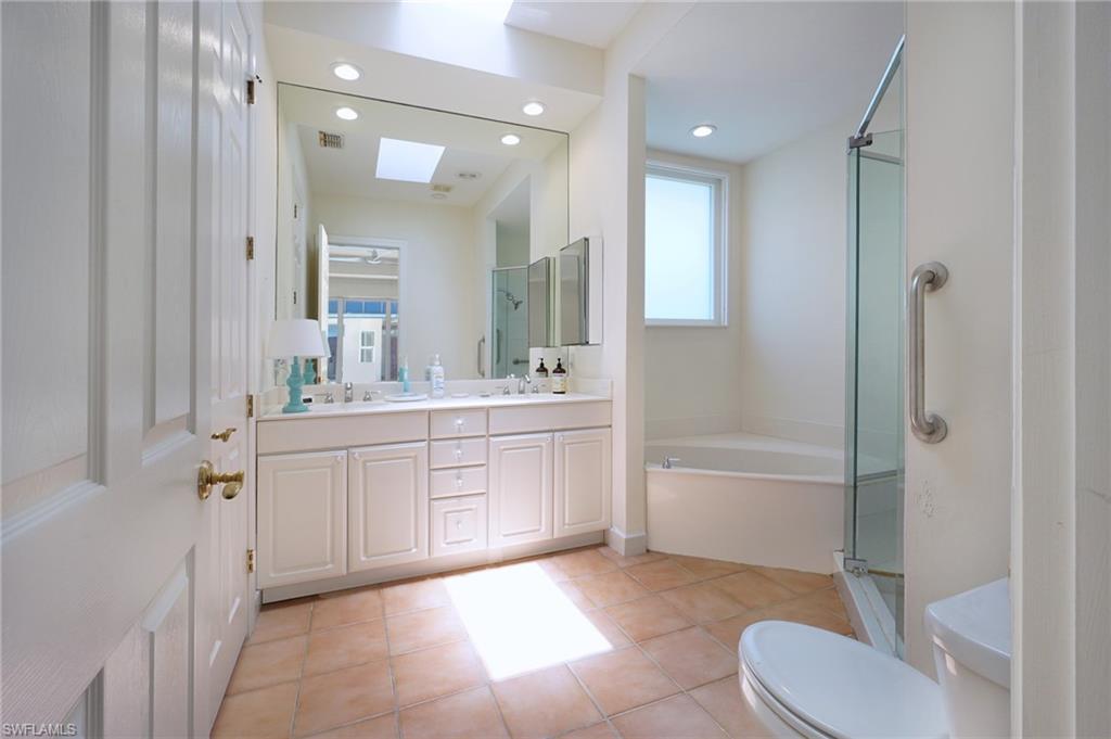 OAK LAKE SANCTUARY - Residential