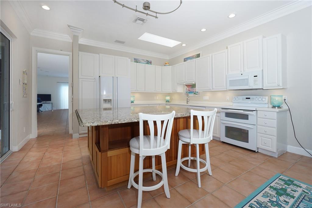 OAK LAKE SANCTUARY - Residential