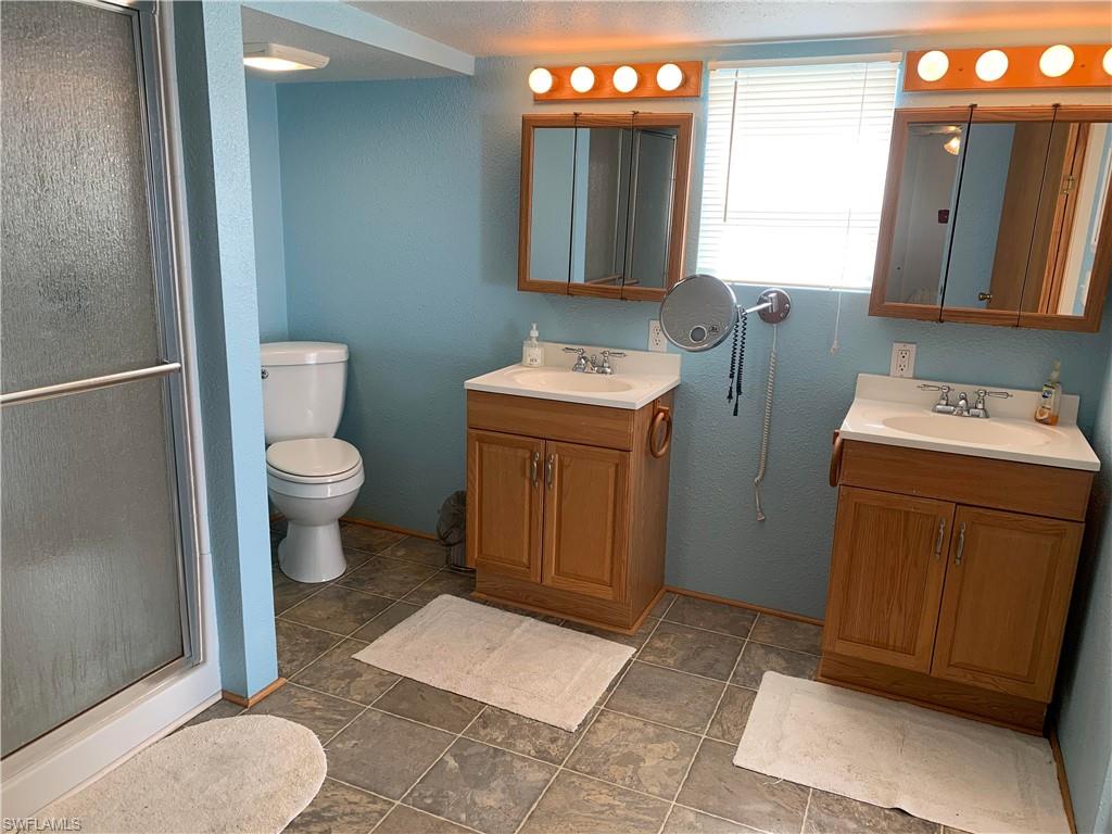 MOBILE MANOR - Residential