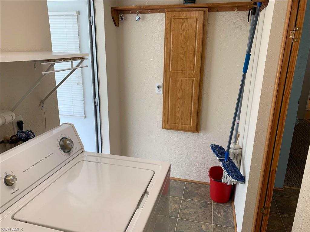 MOBILE MANOR - Residential