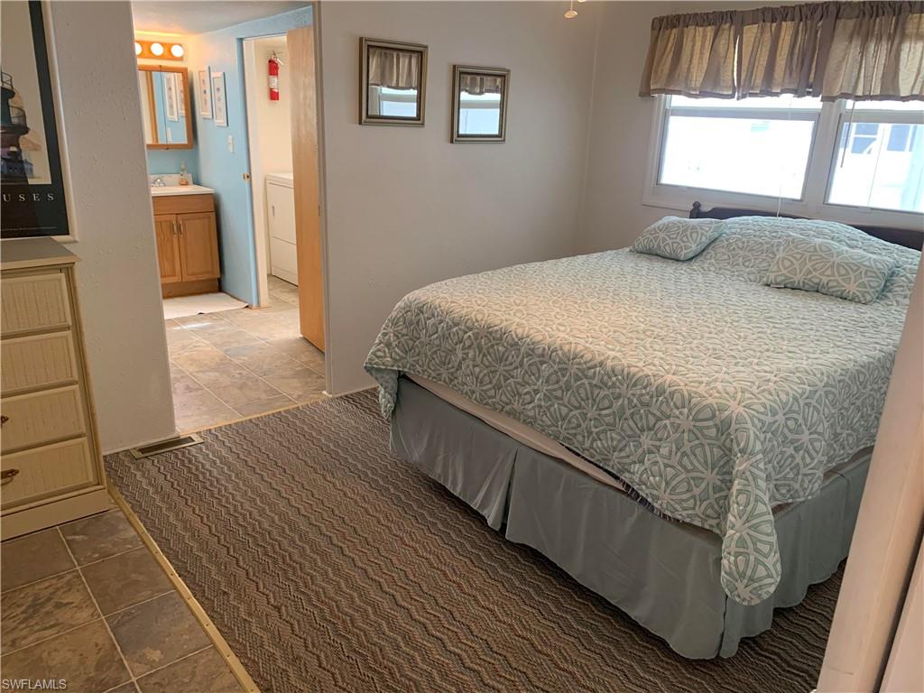 MOBILE MANOR - Residential