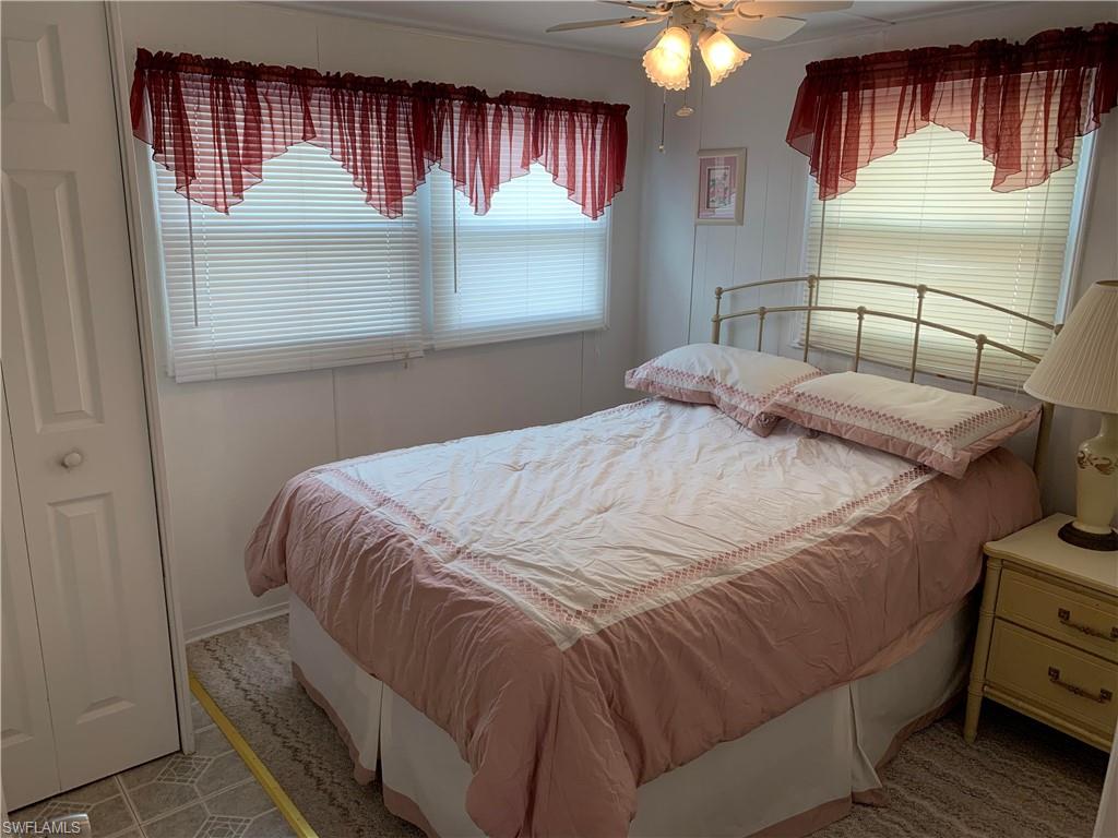 MOBILE MANOR - Residential