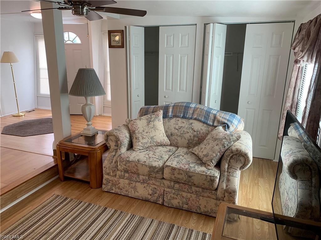 MOBILE MANOR - Residential