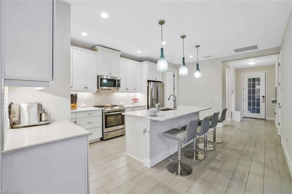 2291 Marquesa CIR