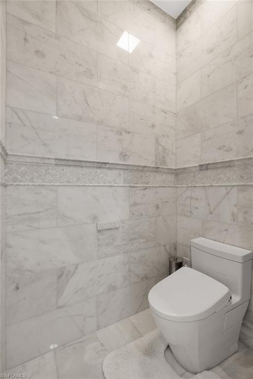 BREAKWATER - Residential