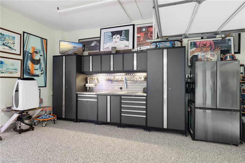 BREAKWATER - Residential