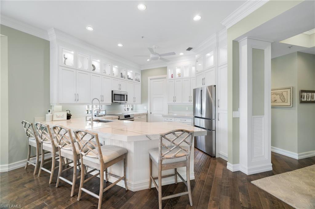 BREAKWATER - Residential