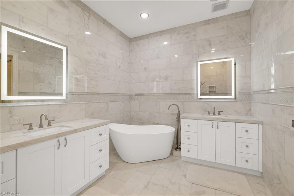 BREAKWATER - Residential