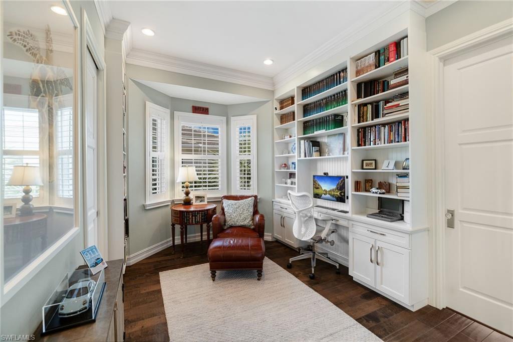 BREAKWATER - Residential