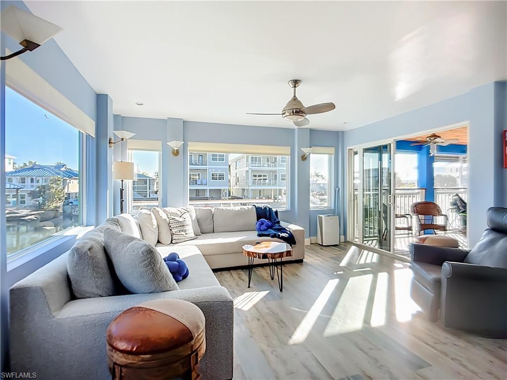 VENETIAN GARDENS - Residential