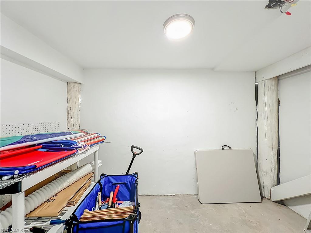 VENETIAN GARDENS - Residential