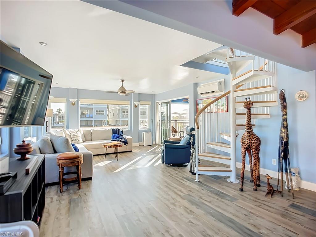 VENETIAN GARDENS - Residential