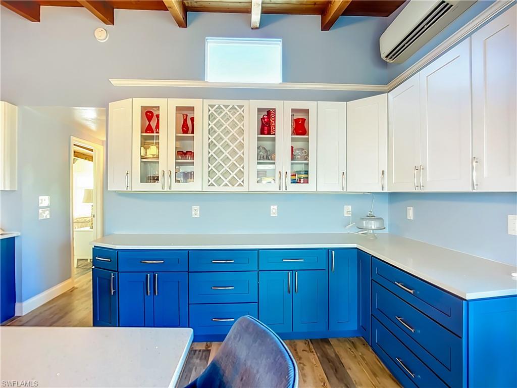 VENETIAN GARDENS - Residential