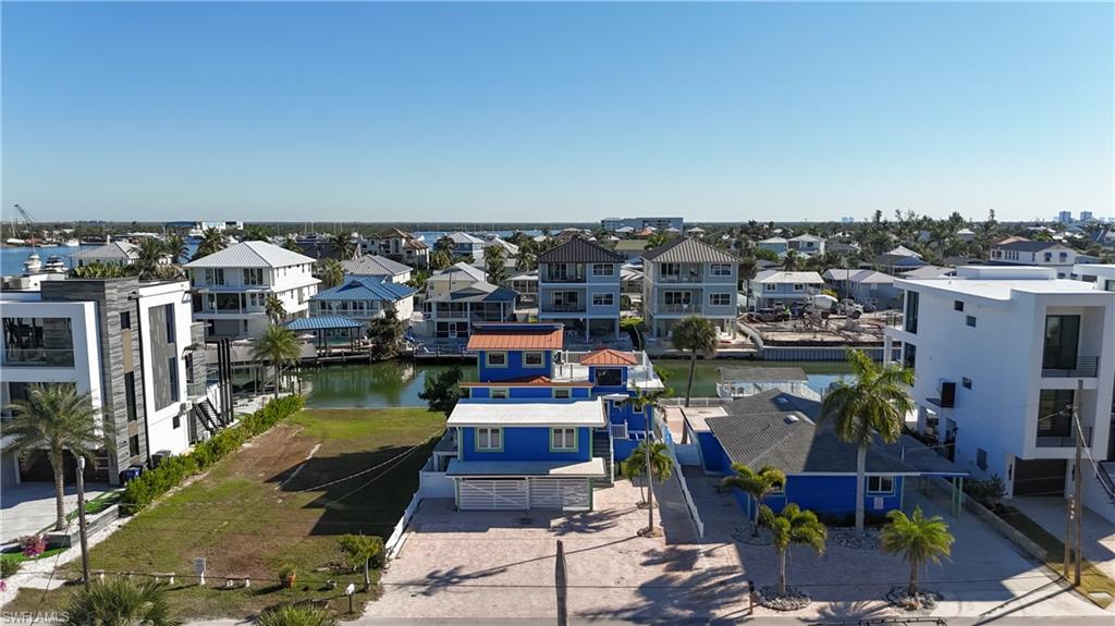 VENETIAN GARDENS - Residential