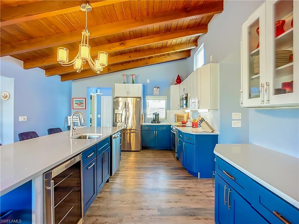 VENETIAN GARDENS - Residential