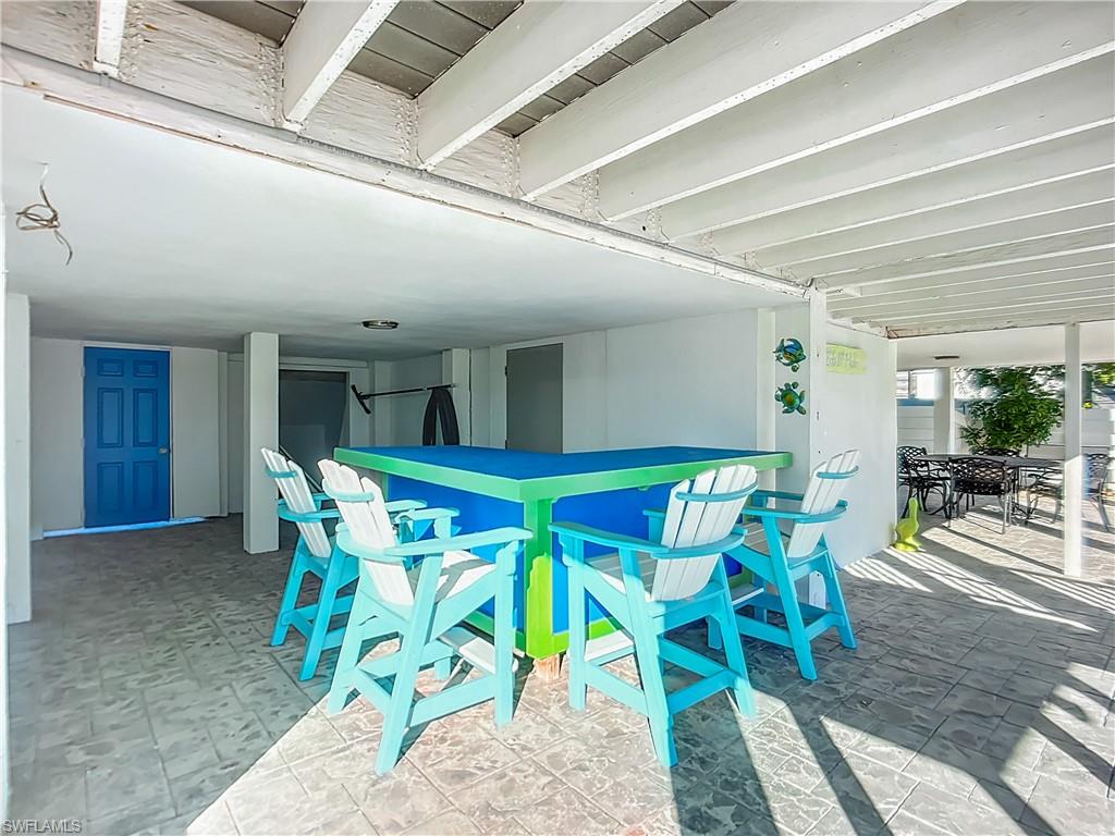 VENETIAN GARDENS - Residential