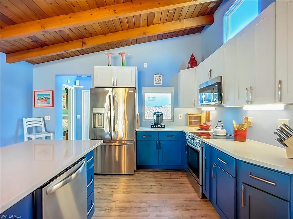 VENETIAN GARDENS - Residential