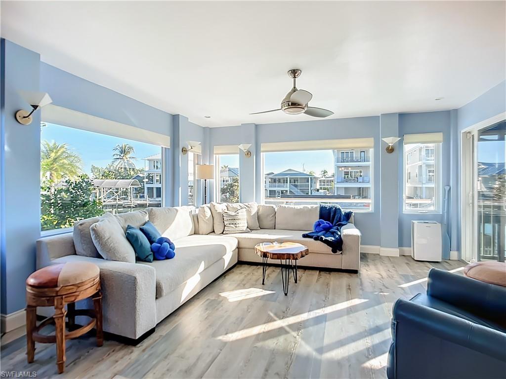 VENETIAN GARDENS - Residential