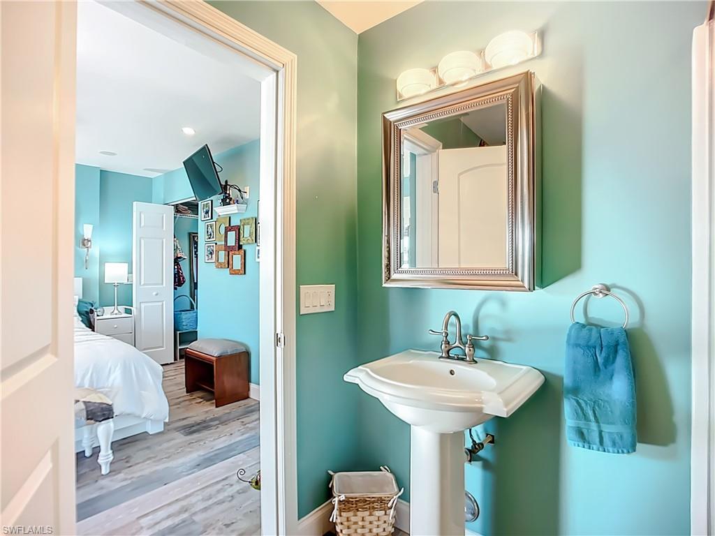 VENETIAN GARDENS - Residential