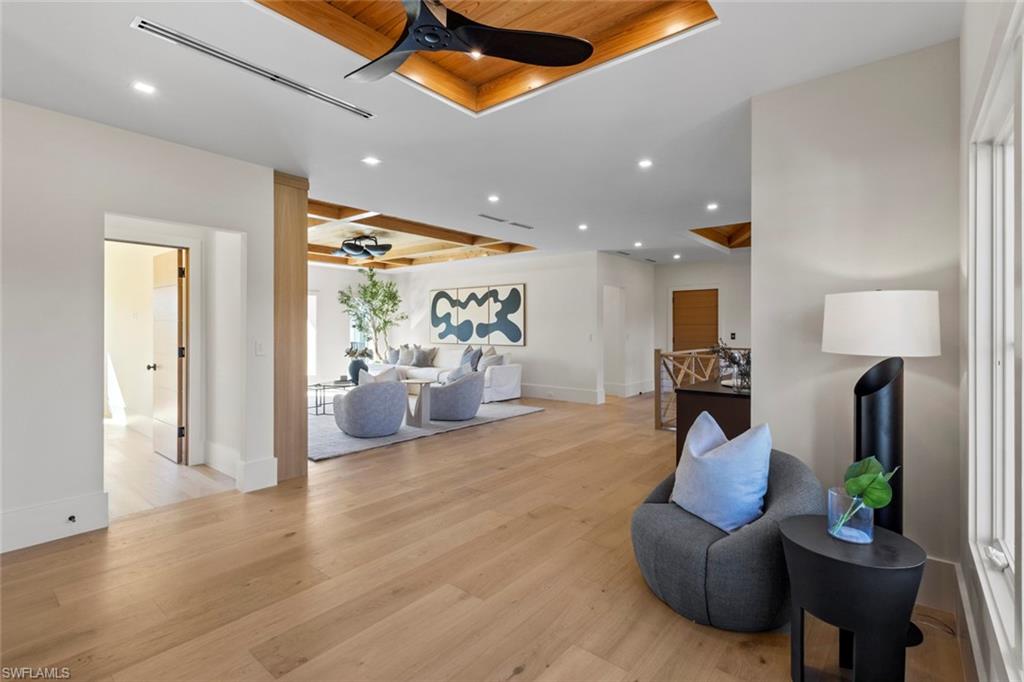 AQUALANE SHORES - Residential