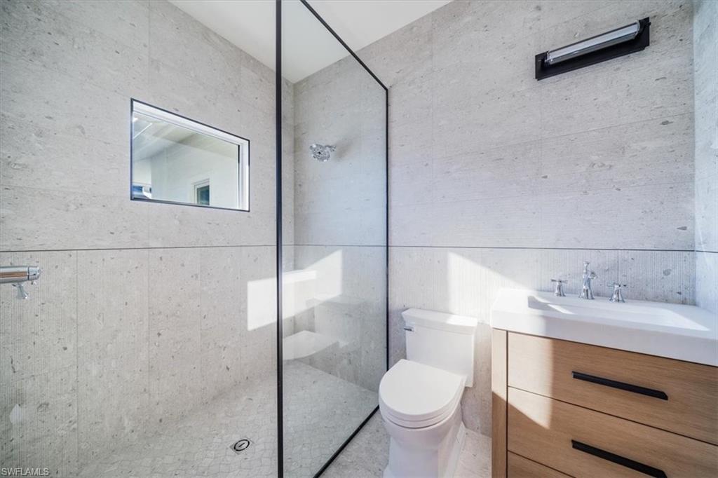 AQUALANE SHORES - Residential