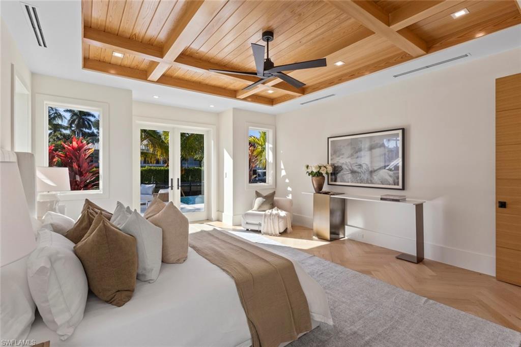 AQUALANE SHORES - Residential