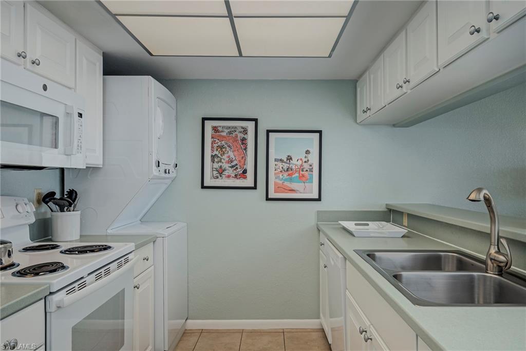 SANIBEL HARBOUR TOWER CONDO - Residential