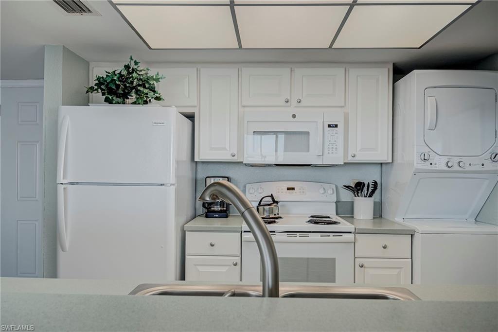 SANIBEL HARBOUR TOWER CONDO - Residential