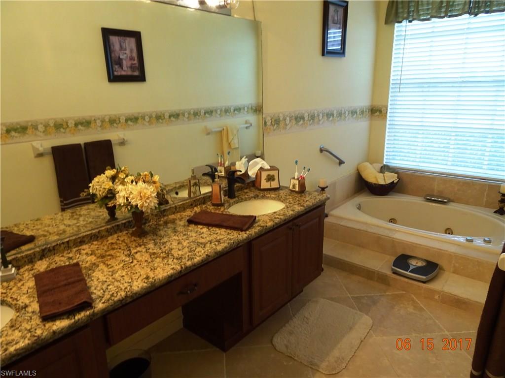 ASTON GREENS - Residential