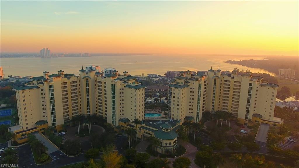 NORTH STAR YACHT CLUB - Residential