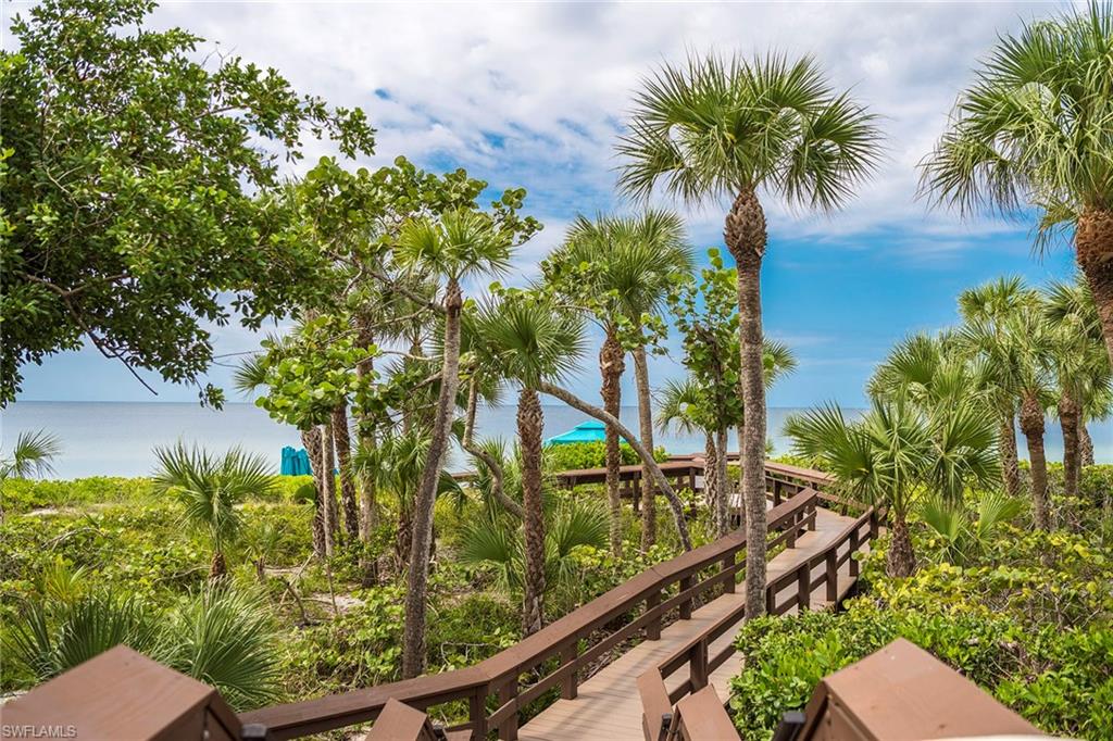 ESTATES AT BAY COLONY GOLF CLUB - Residential