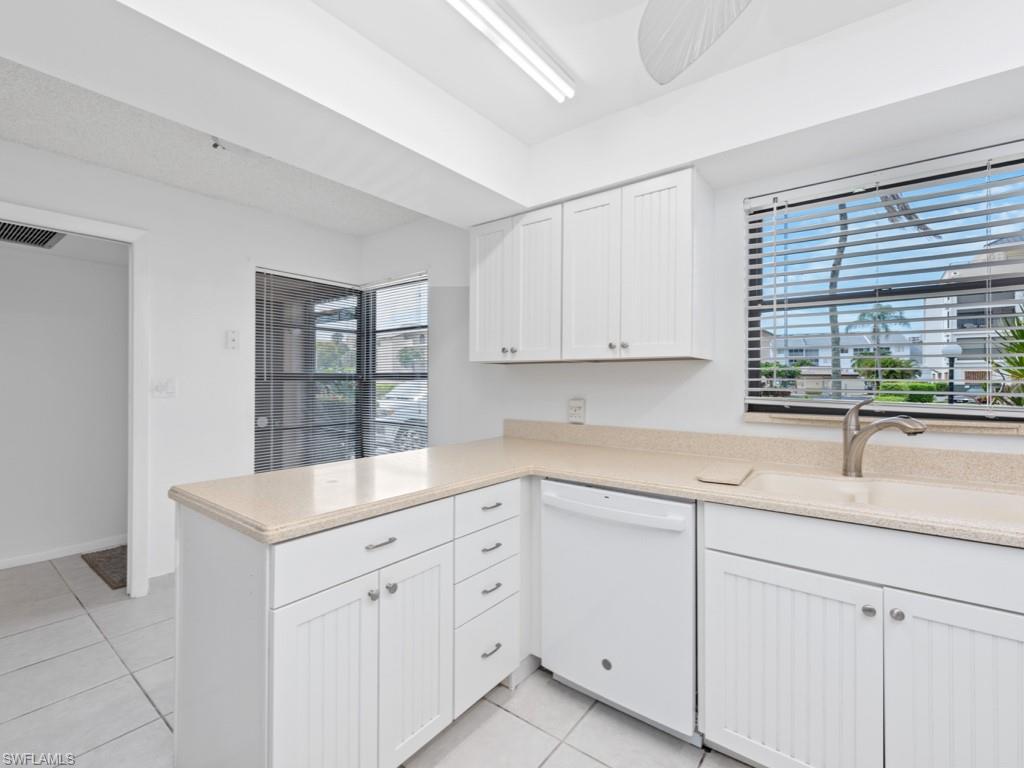 LIDO CLUB OF MARCO - Residential