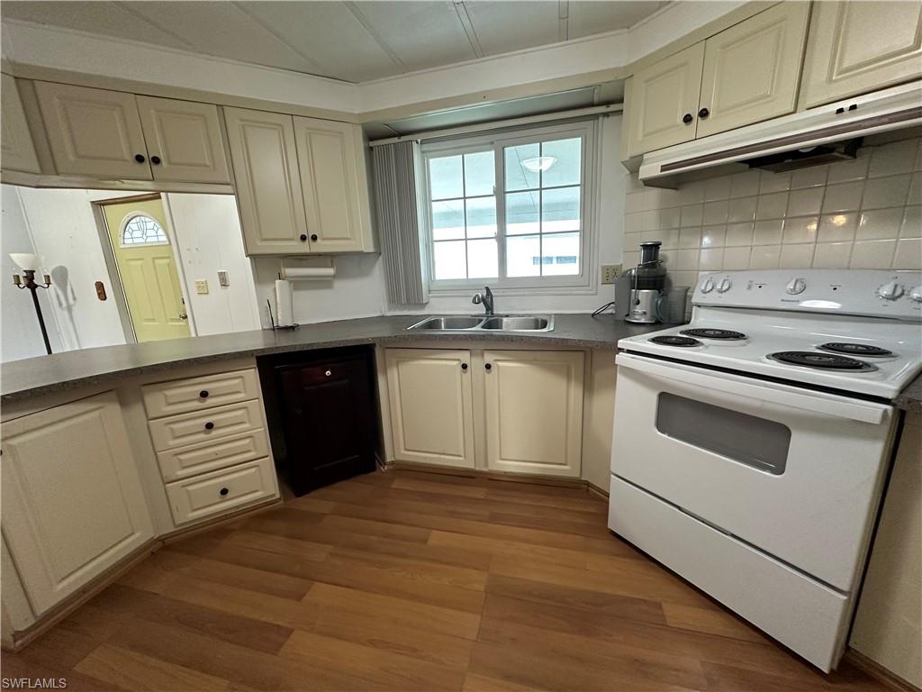 OAK PARK VILLAGE CO-OP INC - Residential