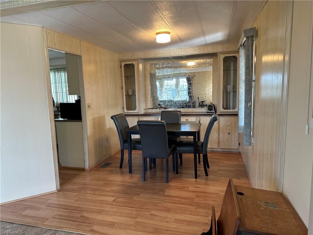 OAK PARK VILLAGE CO-OP INC - Residential