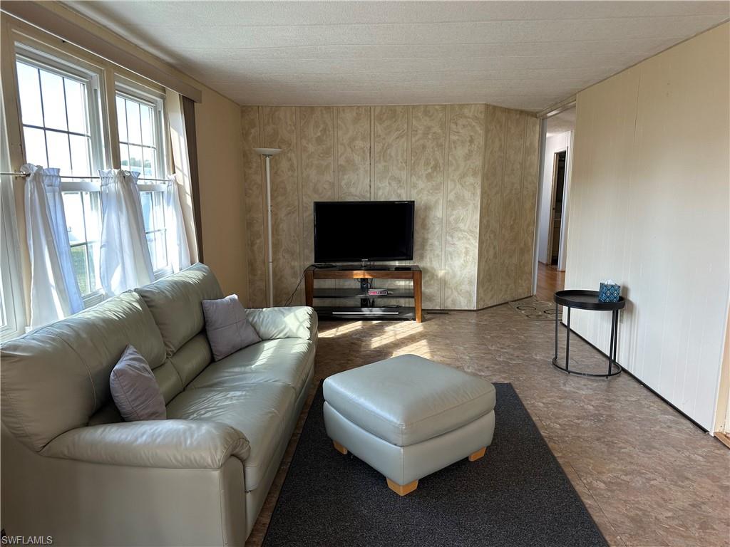 OAK PARK VILLAGE CO-OP INC - Residential