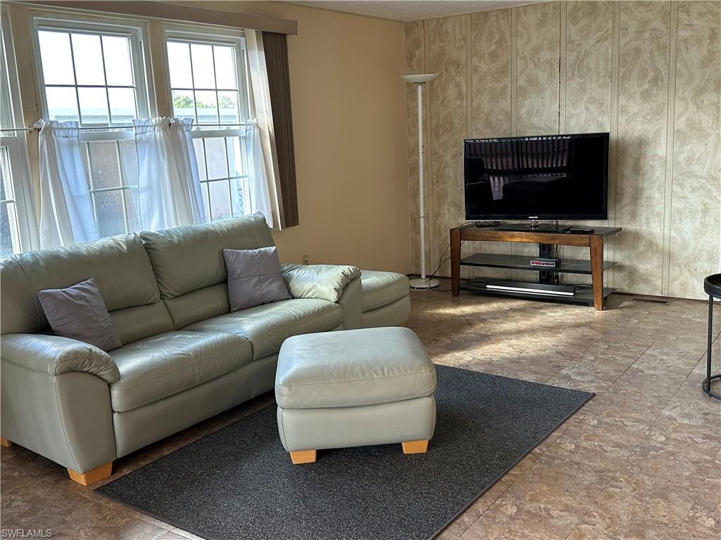 OAK PARK VILLAGE CO-OP INC - Residential