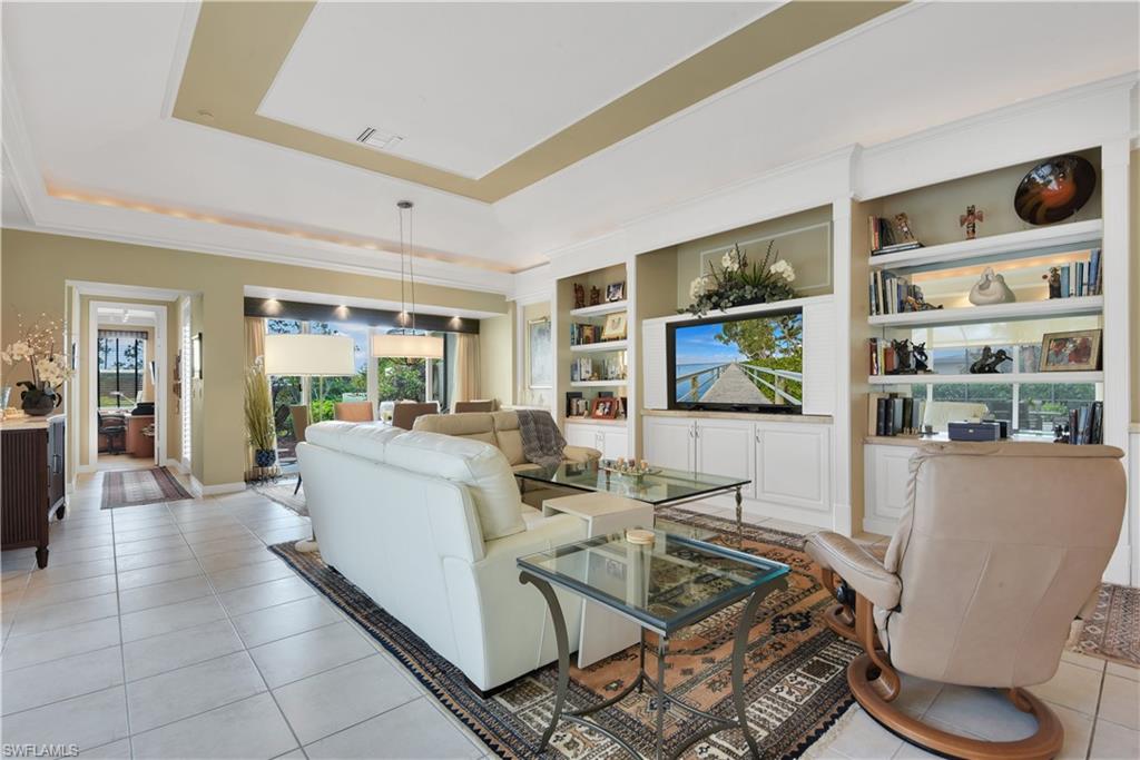 COTTAGES AT PELICAN LANDING - Residential