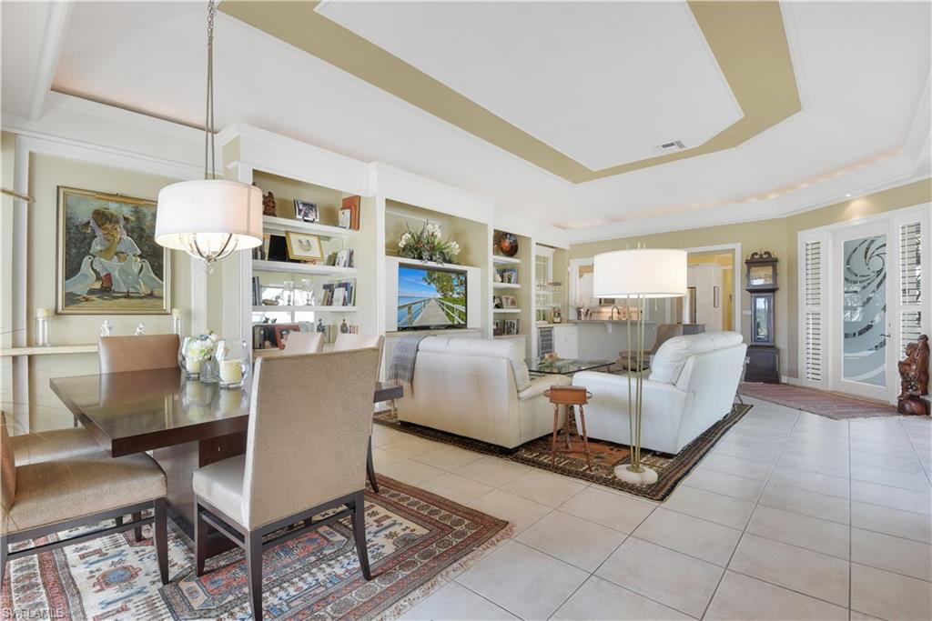 COTTAGES AT PELICAN LANDING - Residential