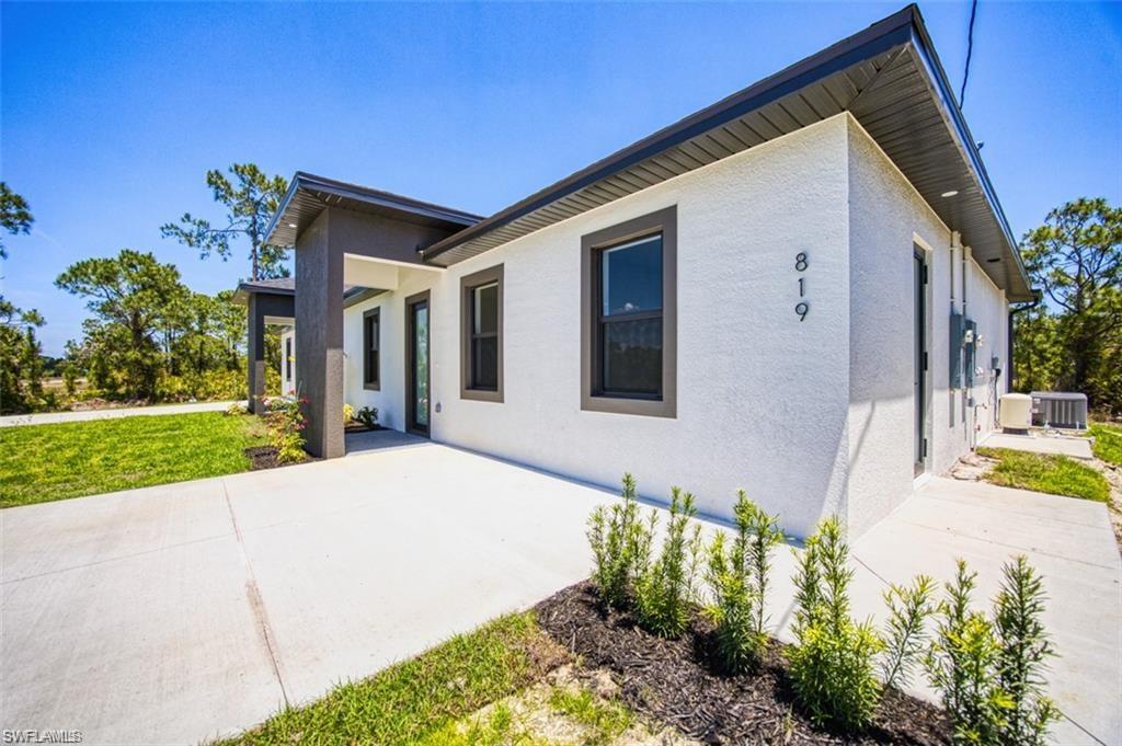 LEHIGH ACRES - Residential
