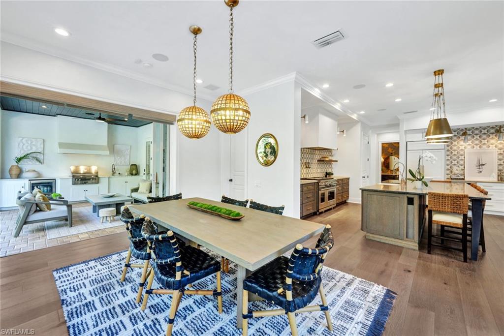 MOORINGS - Residential