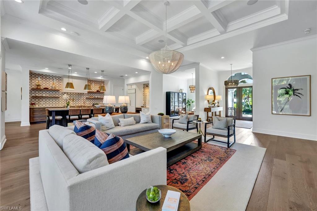 MOORINGS - Residential