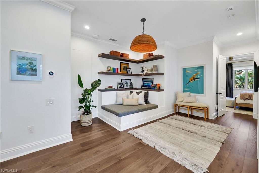 MOORINGS - Residential