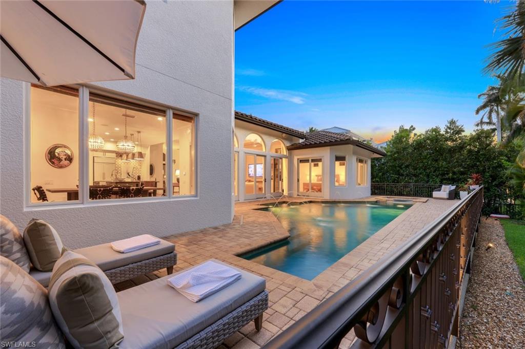 MOORINGS - Residential