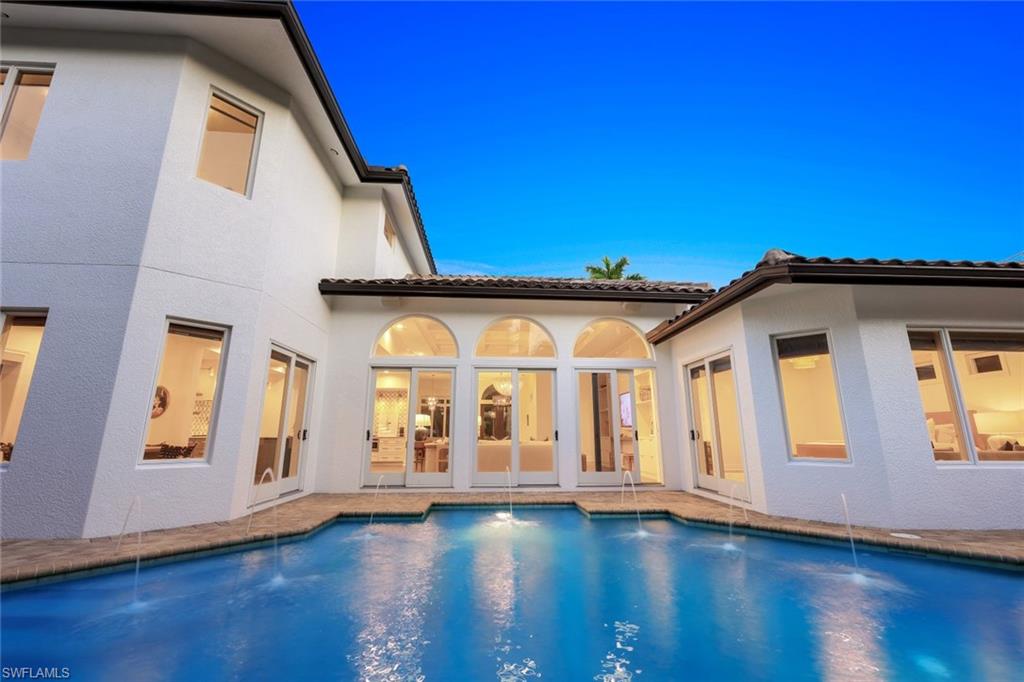 MOORINGS - Residential