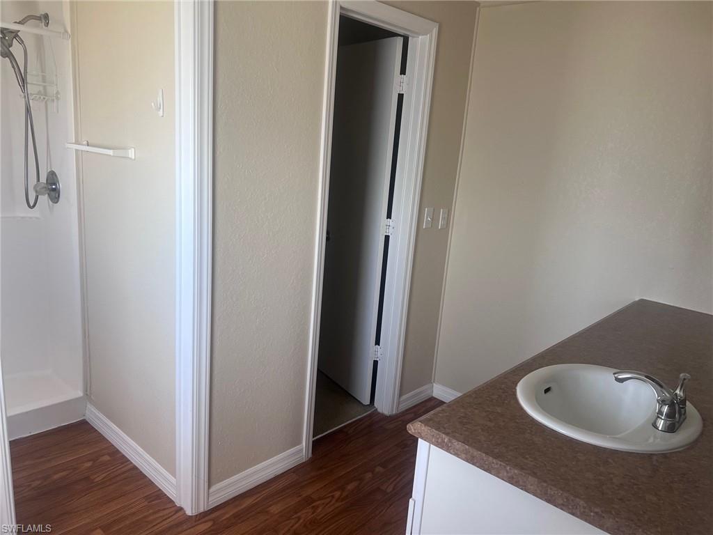 BUCCANEER MOBILE ESTATES - Residential Lease